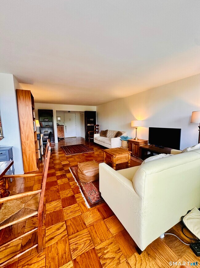 Foto del edificio - 155 Brewster St