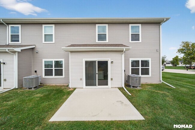 Foto del edificio - Charming 3BR House in Urbandale
