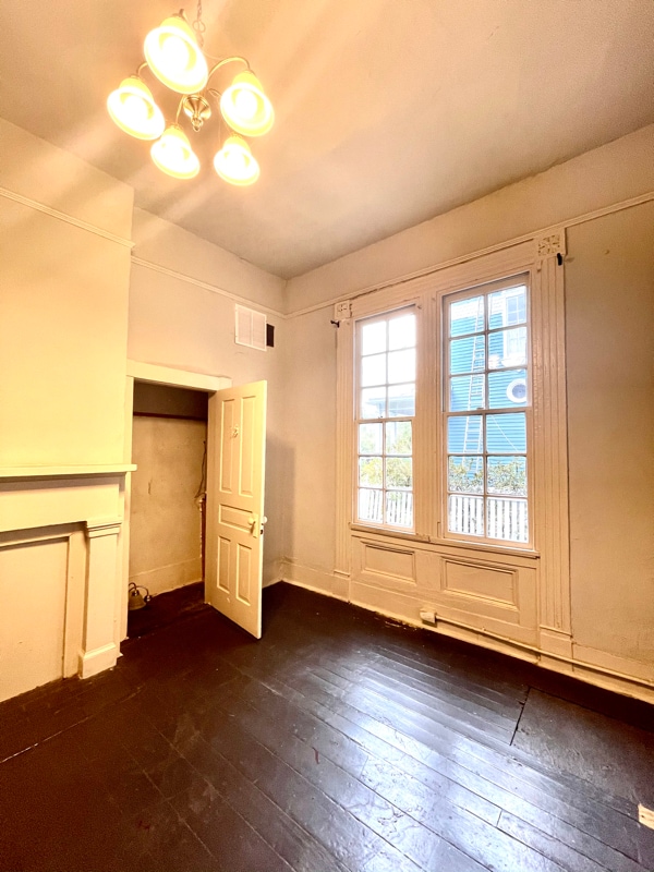 Building Photo - 413 Orange St