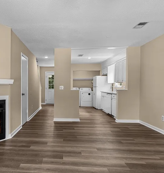 Building Photo - 207 Townes Ct