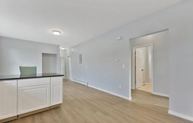 Foto del edificio - 213 Westland St