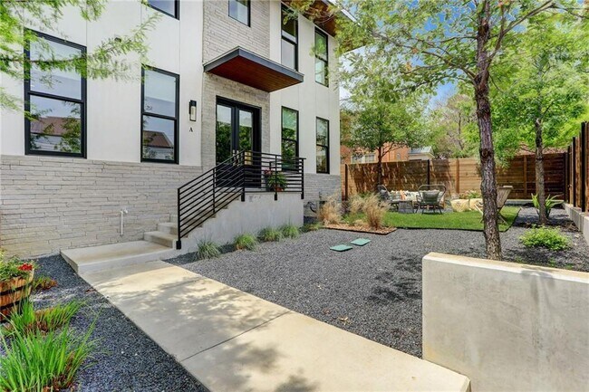 Building Photo - 1410 Woodlawn Blvd
