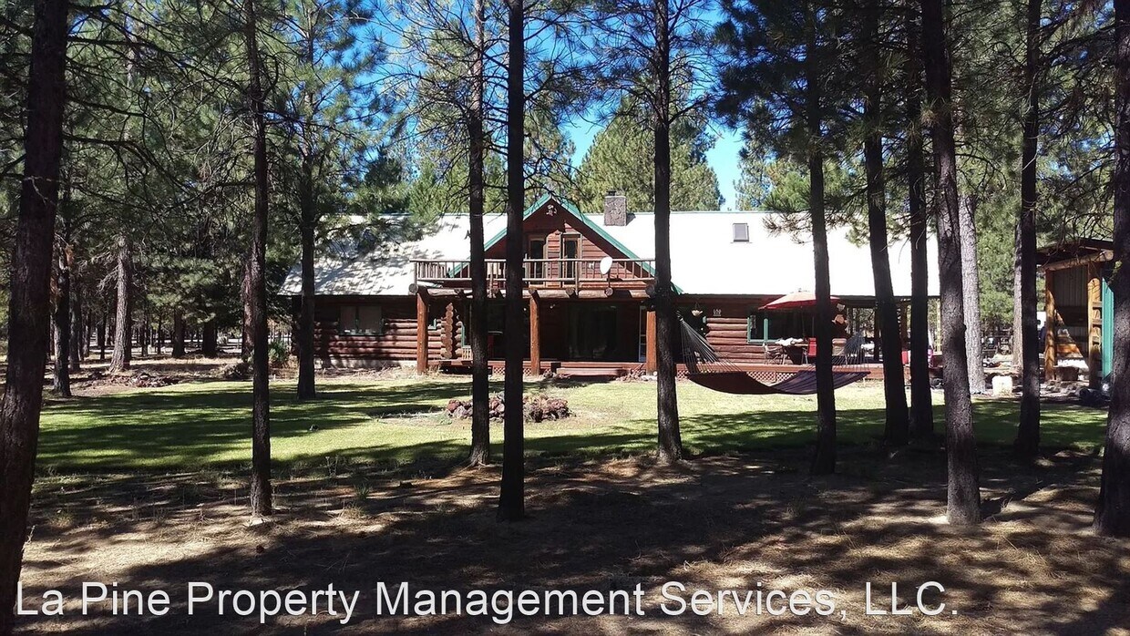Primary Photo - 3 br, 2.5 bath House - 15188 Pyrola St.