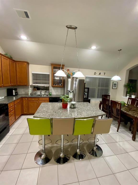 Foto del edificio - 21494 Kings Bend Dr