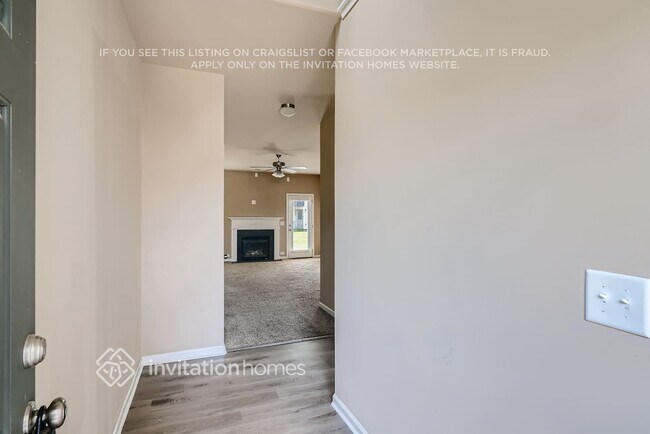 Foto del edificio - 3928 Lake Manor Way