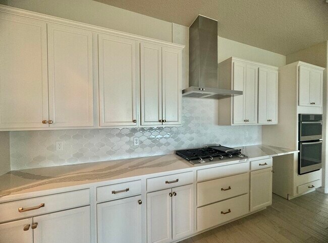 Building Photo - 2507 Kamin Dr