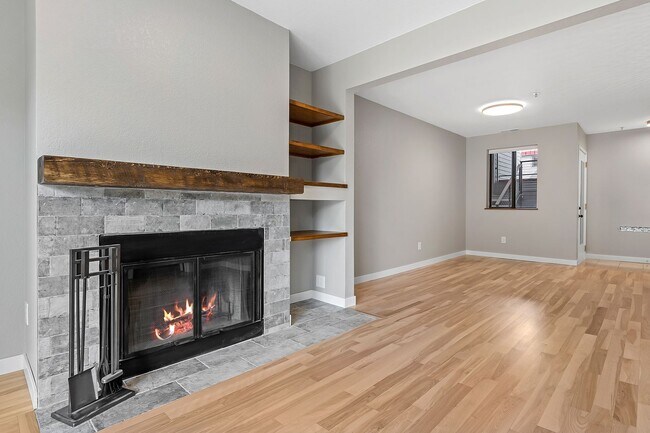 Foto del edificio - Newly renovated 2-bed, 2-bath condo in Wes...
