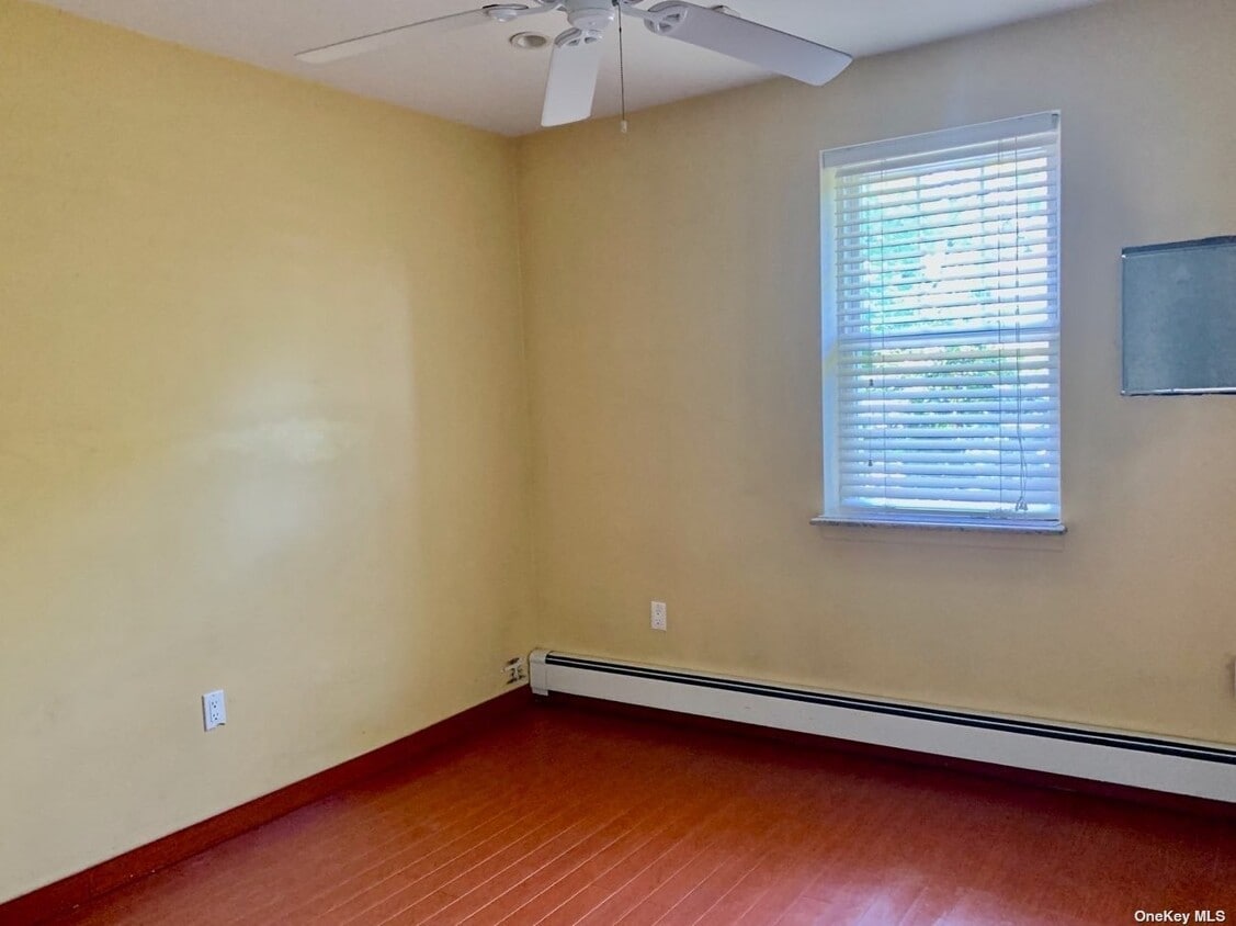 390 Lucille Ave, Elmont, NY 11003 House for Rent in Elmont, NY