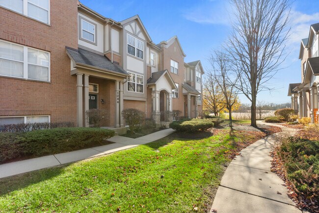 Foto del edificio - 1044 N Claremont Dr