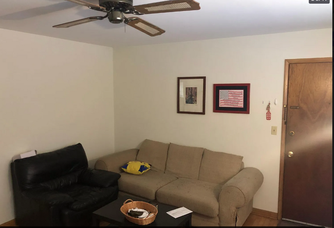 living room looking from entrance - 2634 N Murray Ave