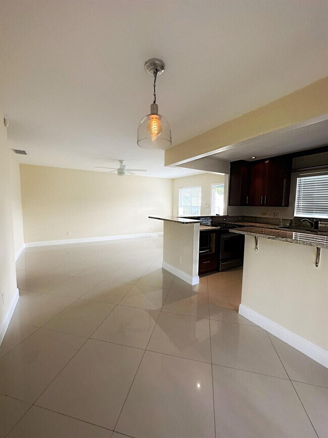 Foto del edificio - 3001 NW 4th Terrace