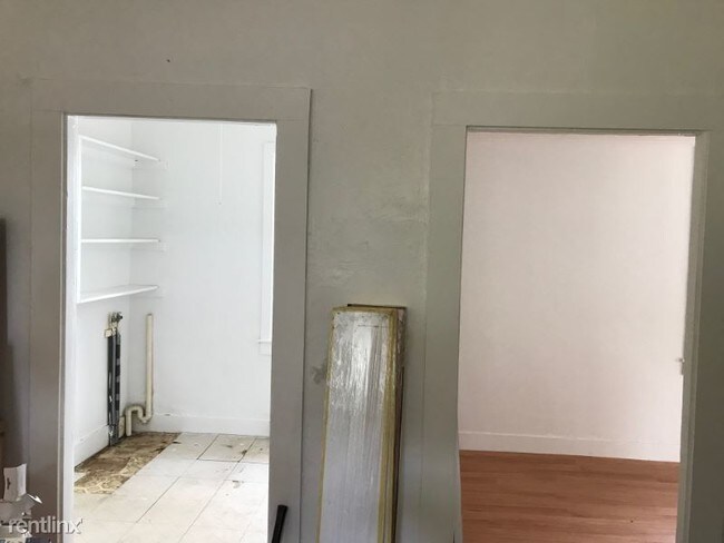 Building Photo - 4 br, 1 bath House - 7 Harrison Street