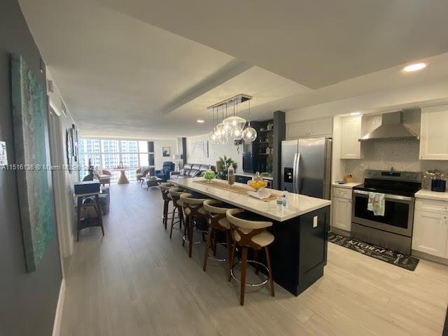 Foto del edificio - 6423 Collins Ave