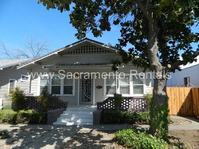 Foto del edificio - Updated 2bd/1ba Home with Garage near UCD Med Center