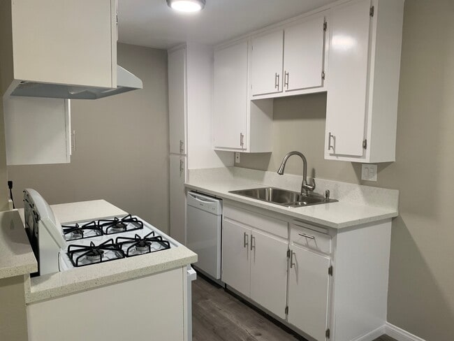 Building Photo - Northview Terrace