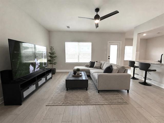 Foto del edificio - 1205 Ginsburg Ln