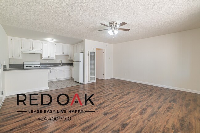 Building Photo - 6546 Sepulveda Blvd