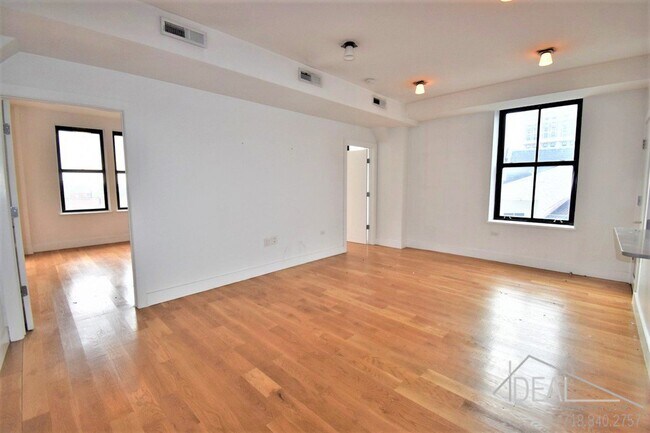 Building Photo - 184 Joralemon Street #B8R