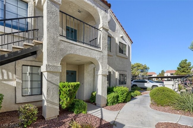 Building Photo - 4860 Nara Vista Way