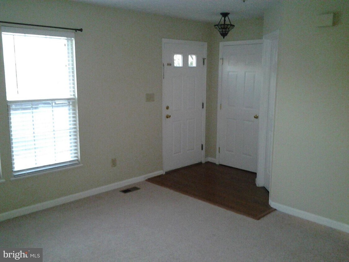 Primary Photo - 133 Foxchase Dr