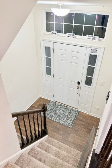 Building Photo - 2995 Madison Dr