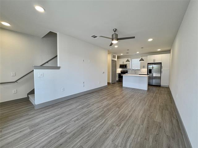 Foto del edificio - 4020 McEwen Rd