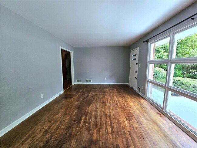 Foto del edificio - 813 Crockett Ct