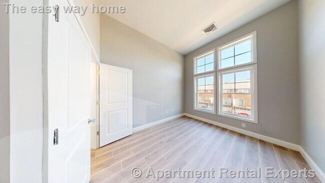 Foto del edificio - 51 Hill Rd