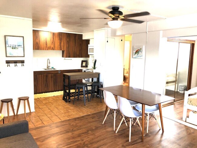 Building Photo - 417 Nohonani St