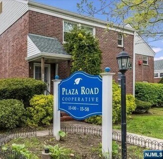 Building Photo - 15-18A Plz