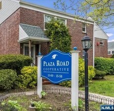 Building Photo - 15-18A Plz