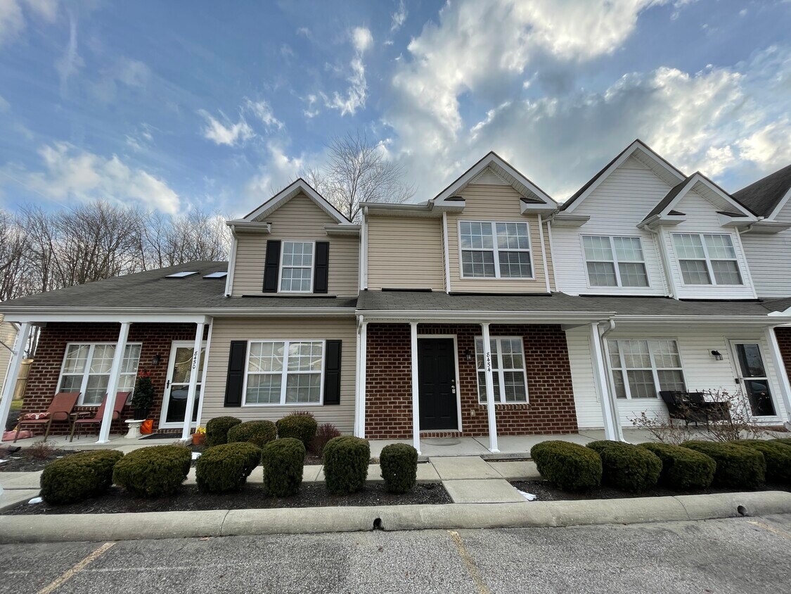 Foto principal - 8454 Diversey Loop