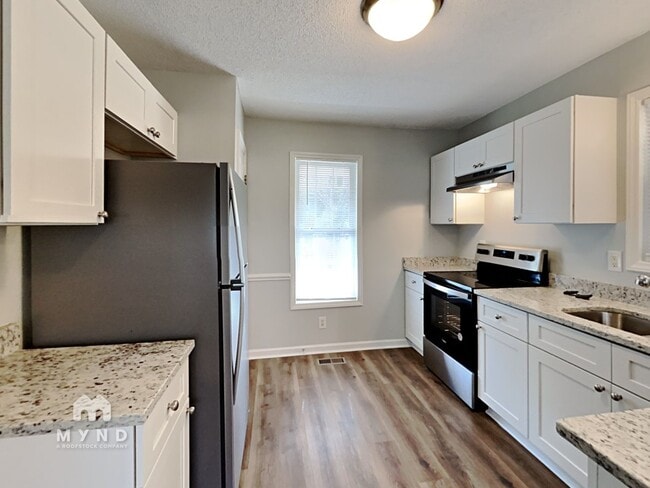 Building Photo - 104 Carrington Dr
