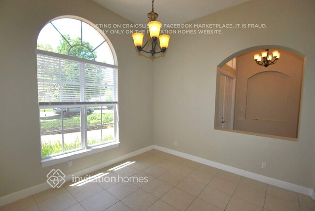 Foto del edificio - 8116 Woodslanding Trail