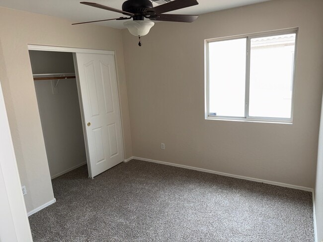 Building Photo - 6794 W Del Mar Ln