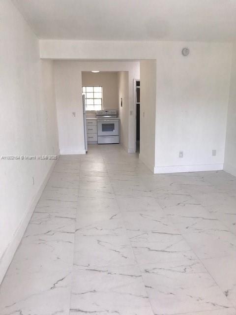 Building Photo - 635 8th St
