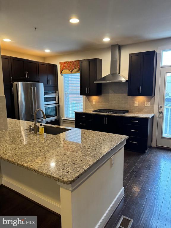 Building Photo - 2505 Main Line Blvd