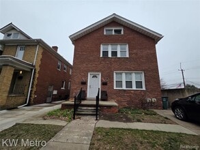 Building Photo - 224 Fielding St