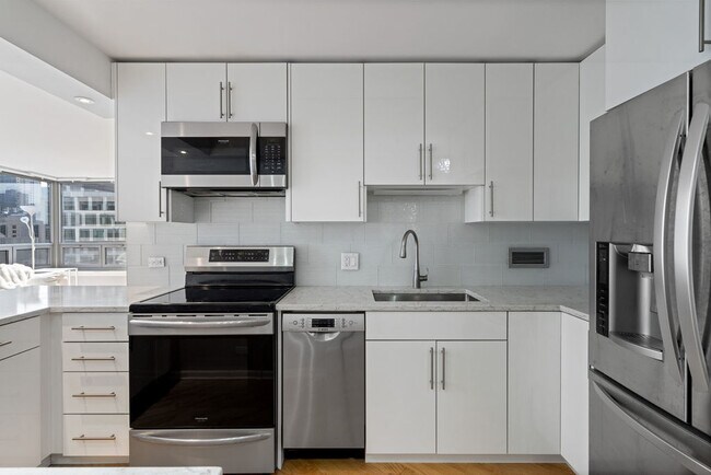 Building Photo - 440 N Wabash Ave