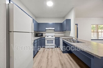 Building Photo - 2619 N Quality Ln