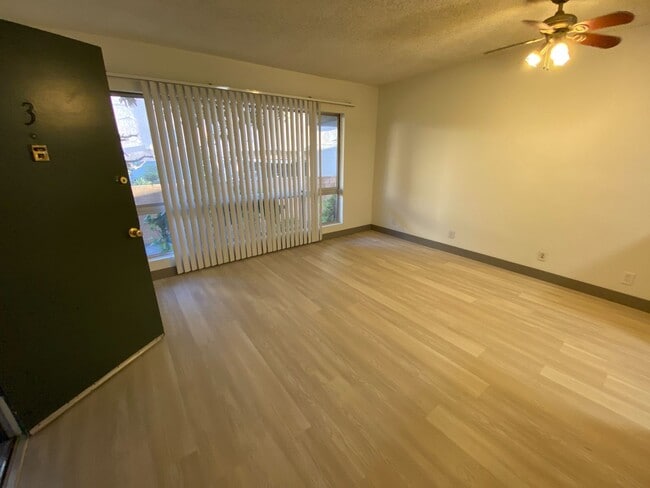 Building Photo - 3419 Keystone Av