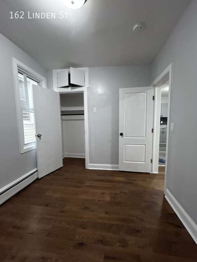 Foto principal - 162 Linden St