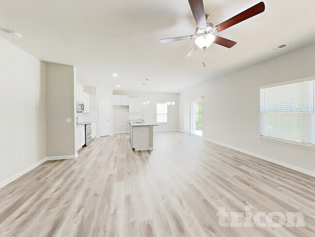 Foto del edificio - 228 Spring Knoll Dr