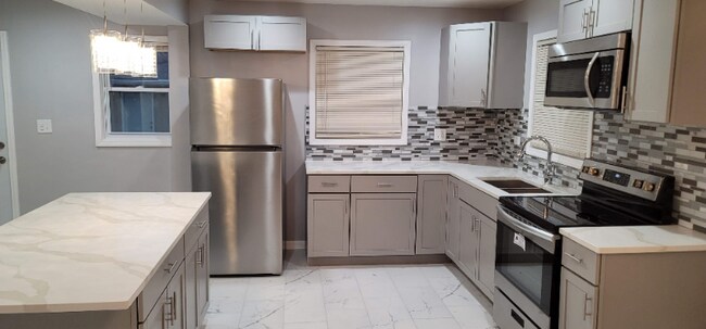 Foto del edificio - 2056 Prospect Ave