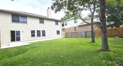 Building Photo - 209 Storm Mt Rd