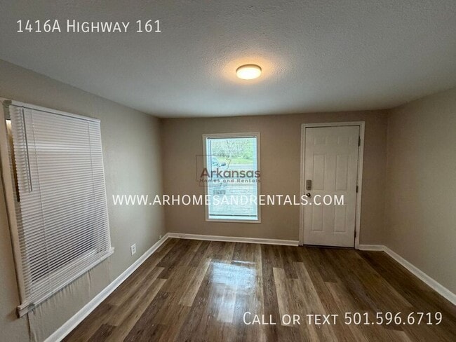 Building Photo - 1416 AR-161