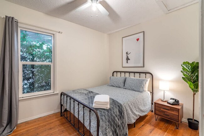 Foto del edificio - 2321 SE 11th Ave