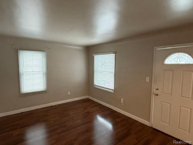 Foto del edificio - 1421 E 14 Mile Rd