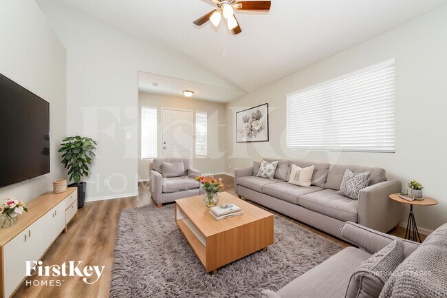 Foto del edificio - 5949 Springmist St