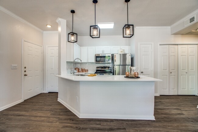 Building Photo - The Brook